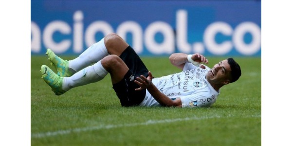 Luis Suárez könnte sich aufgrund einer schweren Knieverletzung für einen direkten Rücktritt entscheiden